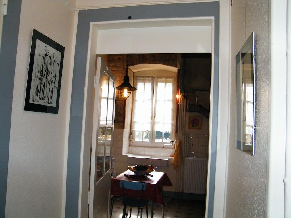 Villa Des Capucins Luxeuil-les-Bains Quarto foto